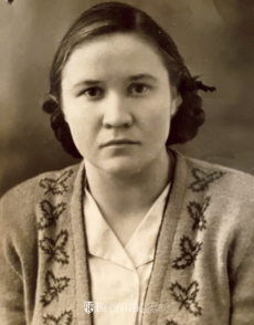 Жизнь свою отдаю детям...