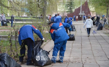 Субботник в сквере Победы