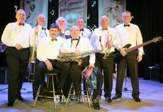 Блеск труб и музыки звучанье