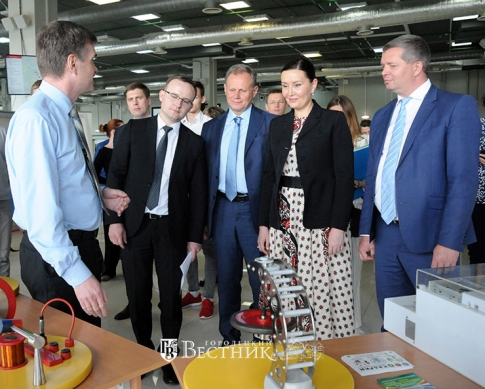 Глеб Никитин: &laquo;Надеемся, что социально-ориентированные организации к концу года будут оказывать до 10% услуг населению&raquo;