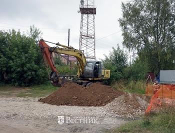 Специалисты МУП «Тепловые сети» г. Городца работают на замене труб горячего водоснабжения и отопления. Сентябрь, 2022 г.