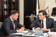 Глеб Никитин провел рабочую встречу с директором Института актуальной экономики Никитой Исаевым