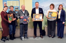 Почётные гости с «космическими» подарками