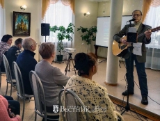 «Давайте жить, во всём  друг другу потакая...»