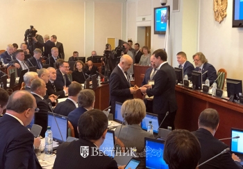 Глеб Никитин вручил медали и удостоверения почетного гражданина Нижегородской области