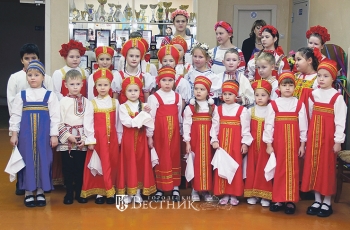 Коллектив народного пения «Жар-птица» (рук. Н.Н. Шилова)