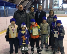 На коньки &ndash; с пяти лет