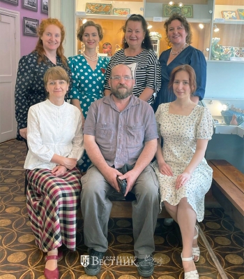 Красочная сказка городецких керамистов