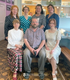 Красочная сказка городецких керамистов