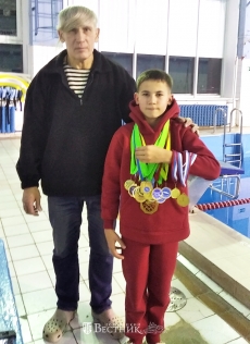 Тренер С.А. Федотов и его воспитанник Илья Кириллов