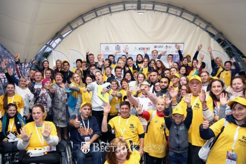 Глеб Никитин встретился с социальными предпринимателями из 20 регионов России и из-за рубежа