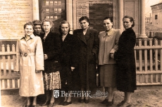 Коллектив ЖЭКа № 4. Вторая справа – С.Д. Бондарева. 1956 г.