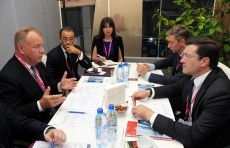 Глеб Никитин представил на форуме «ИННОПРОМ-2018» более 20 инновационных технологий