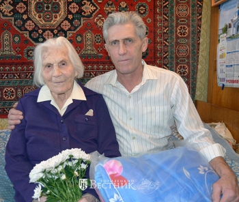 Клавдия Хрисанфовна с сыном